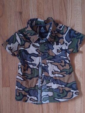 Boys' Camo Button-Down Shirt - Green/Brown